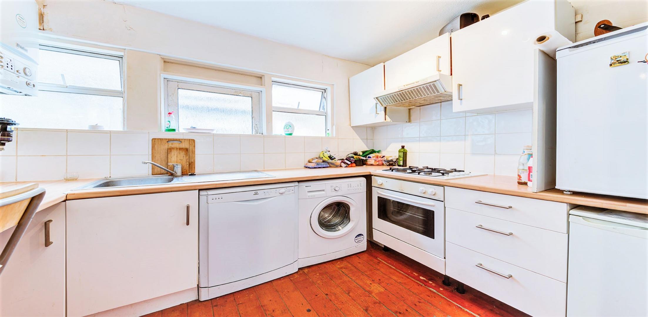 			PRIVATE GARDEN, 2 Bedroom, 1 bath, 1 reception Flat			 Leighton Gardens, KENSAL RISE